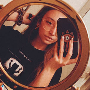 Meet your Posher, Amber